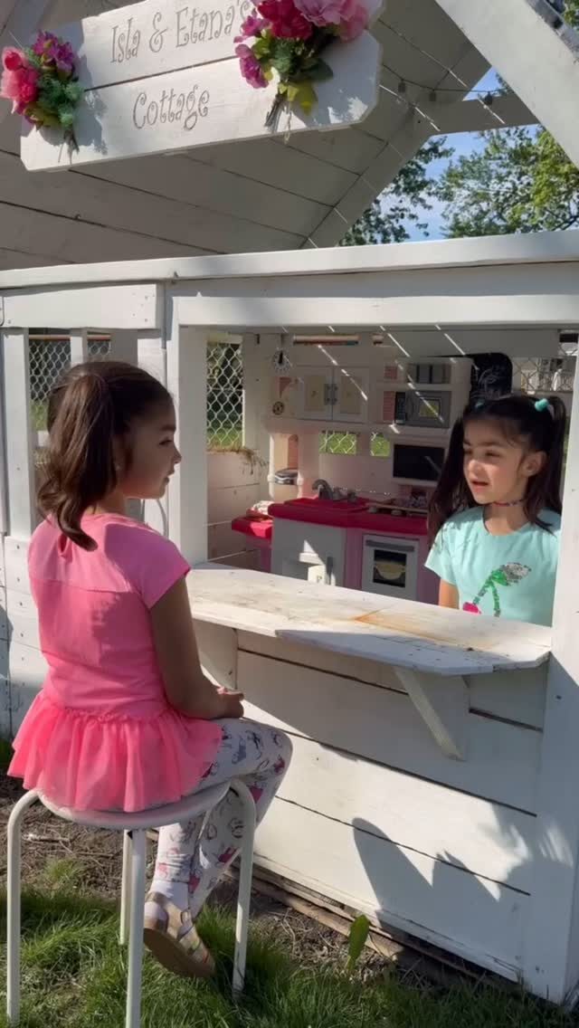 Instagram post from kindlycaramel. This post is in position 2.